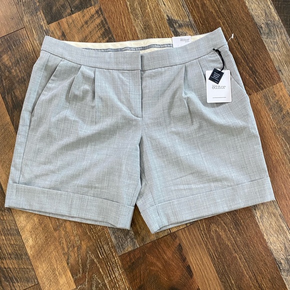 Gray Pleated Cuffed Shorts by Express size 10 - Picture 1 of 11